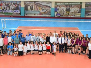 Salihli’de 103. Yıl Kupaları Sahiplerini Buldu
