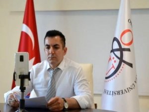 Derste Kalp Krizi Geçirip Hayatını Kaybeden Öğretim Üyesi Son Yolculuğuna Uğurlandı