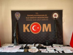 İ̇zmir Polisinden Tefeci Operasyonu