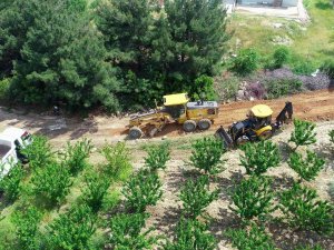 Şehzadeler Belediyesi 27 Kilometre Daha Ova Yolunu Bakımı Yaptı