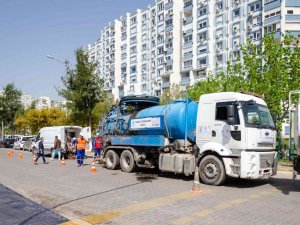 İ̇zsu’dan Yoğun Mesai