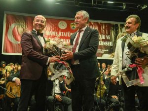 Adana’da Kardeş Koroları Konseri Düzenlendi