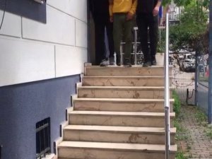 Gaziosmanpaşa’da 17 Suç Kaydı Bulunan 17 Yaşındaki Şüpheli Yakalandı
