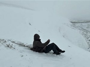 Tokat’ta 19 Mayıs’ta Kar Sürprizi