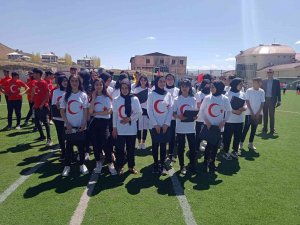 Özalp’te 19 Mayıs Atatürk’ü Anma, Gençlik Ve Spor Bayramı Coşkusu