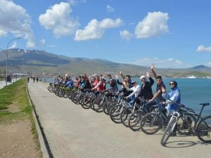 Tatvan’da “Bisiklet Turu” Düzenlendi