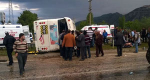 AK Parti mitingi dönüşü kaza: 18 yaralı