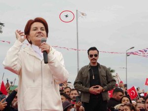 Meral Akşener, Samsunlularla Buluştu