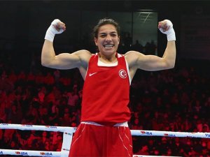 Ayşe Çağırır, Dünya Kadınlar Boks Şampiyonu