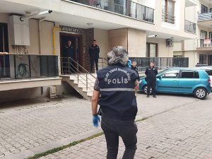 Boşanma Aşamasındaki Eşini Öldürdü