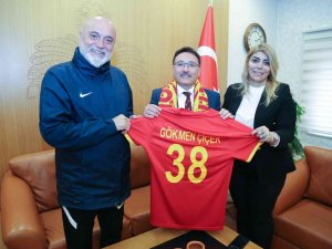 Kayseri Valisi’ne Kayserispor Forması