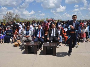 Bulanık Anadolu Lisesinde Mezuniyet Töreni