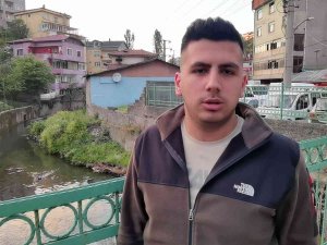 Derede Ördek Yakalayan Su Samuru Görenleri Şaşırttı