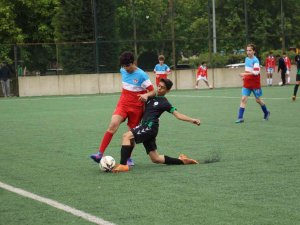 Genç Şampiyonlar Ödüllendirildi