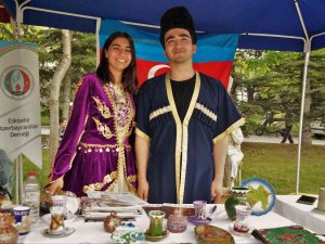Üniversite Öğrencileri Uluslararası Kültür Günü’nde Bir Araya Geldi