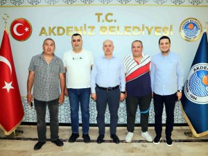 Başkan Gültak, Mersinlileri Dev Ekranda Maç İzlemeye Davet Etti