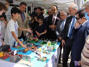 Aydın’da Geleceğin Bilim İnsanları Teknoloji Şenliğinde Buluştu