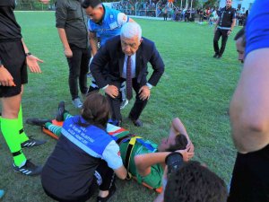 Futbolcuya İlk Müdahale Doktor Başkan’dan