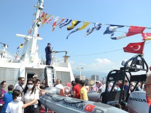 İ̇skenderun’da Sahil Güvenlik Botunu Bin 930 Vatandaş Ziyaret Etti