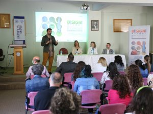 Üniversiteli Gençlere ‘Deni̇b Design 2022’ Tanıtıldı