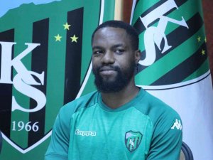 Kocaelispor’da Mandjeck İle Yollar Ayrıldı