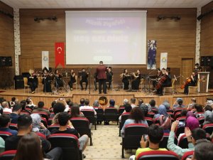 Öğretmenlerden Müzik Ziyafeti