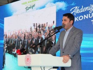 Bakan Kurum: "İ̇stanbul’un Fethinin 569. Yıl Dönümünde Atatürk Havalimanı’ndaki Türkiye’nin En Büyük Millet Bahçesini İlk Fidanlarıyla Buluşturuyoruz"