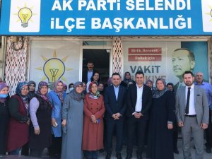 Ak Parti’li Baybatur Selendi’de Temaslarda Bulundu