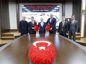 Diyadin Tarıma Dayalı İ̇htisas Osb’nin Alt Yapı Yapım İşi Protokolü İmzalandı