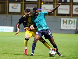 Spor Toto 1. Lig: İ̇stanbulspor: 0 - Bandırmaspor: 0