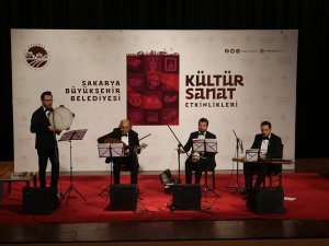 Türk Müziği Konseri Sanatseverleri Mest Etti