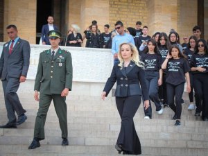 81 İlden 81 Genç Anıtkabir’i Ziyaret Etti