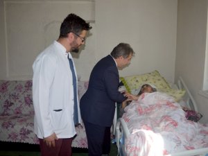 İ̇htiyaç Sahibi Hastalara Motorlu Hasta Yatağı Ulaştırılıyor