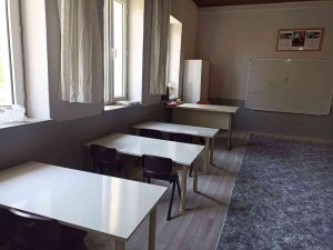 Gediz’de 8 Okulda Alt Yapı Ve Eğitim Ortamlarını Zenginleştirme Çalışması Yapılıyor