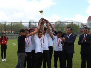 Çıldır’da Dereceye Giren Sporculara Ödülleri Verildi