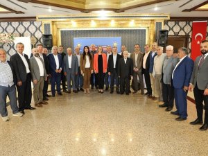 Ak Parti İ̇zmir’de Dünden Bugüne Vefa Toplantıları Sürüyor