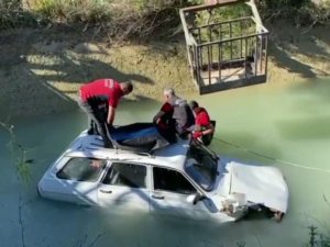 Otomobiliyle Kanala Uçan Bekçi Hayatını Kaybetti
