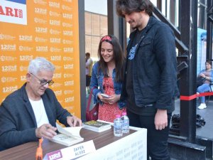 Zafer Algöz Ve Can Yılmaz’a Kitap Fuarı’nda Büyük İlgi