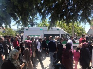 Mera Kavgasında Baba-oğul Öldürüldü