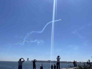 Solotürk, İ̇stanbul’da Gösteri Yaptı