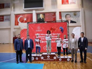 Adıyaman’da Bilek Güreşi Türkiye Şampiyonası Yapılıyor
