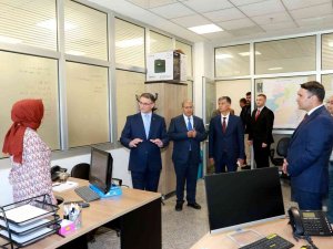 Vali Balcı, Büyükşehir Belediyesindeki Mesaisine Başladı