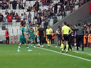 Spor Toto Süper Lig: Beşiktaş: 0 - İ̇h Konyaspor: 1 (İ̇lk Yarı)