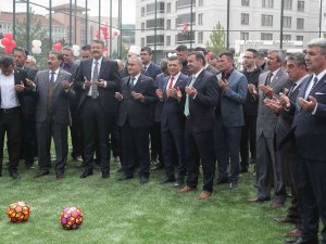 Kütahya’da Yapımı Tamamlanan 6 Halı Saha Hizmete Sunuldu