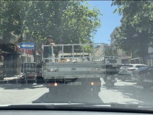Kartal’da Çocukların Tehlikeli Yolculuğu Kamerada