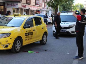 Ticari Taksi Sahibinin Oğlu, Önünü Kestiği Şoförü Başından Vurarak Öldürdü