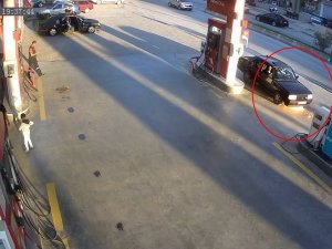 Akaryakıt İstasyonunda Panik Anları Kamerada