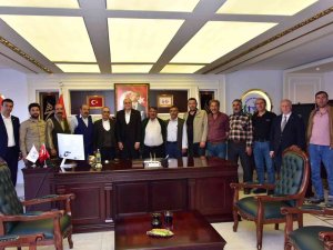 Başkan Bakkalcıoğlu, Baharözü Sakinleriyle Görüştü