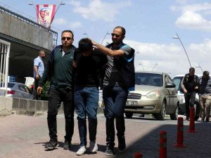 Ticari Taksi Şoförünü Öldüren Şahıs Ve Babası Adliyeye Sevk Edildi