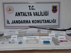 Köpek Kulübesinden Bile Uyuşturucu Çıktı